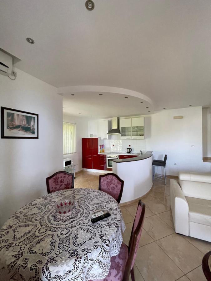 Apartments Rozela Ulcinj Eksteriør bilde